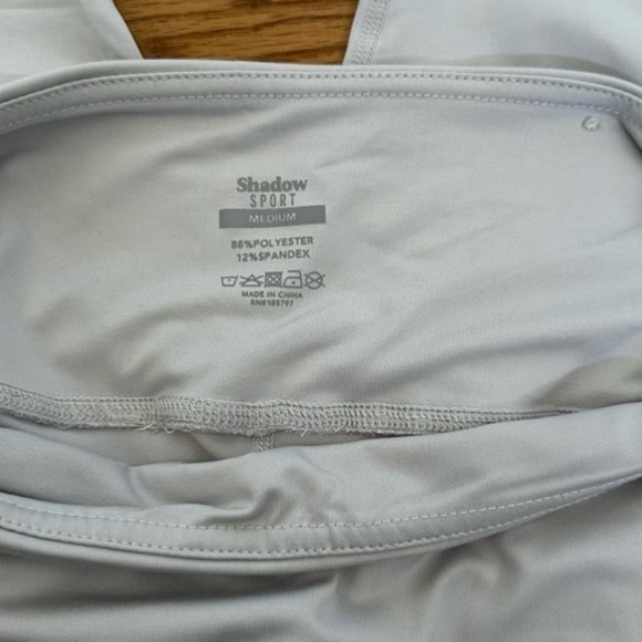 Shadow Sport High Waisted 2 Pocket Legging Size Medium - Picture 4 of 5